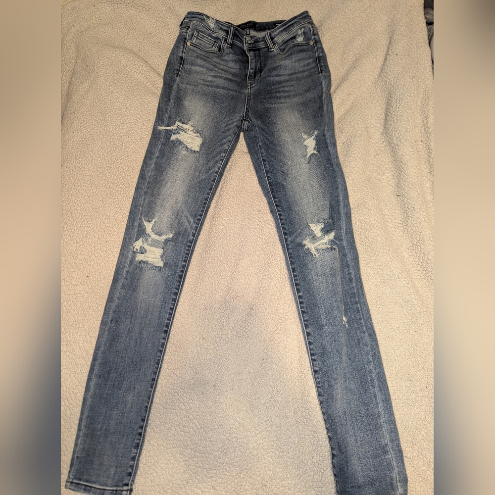 Judy Blue Skinny Blue Jeans Distressed Vintage-Inspired